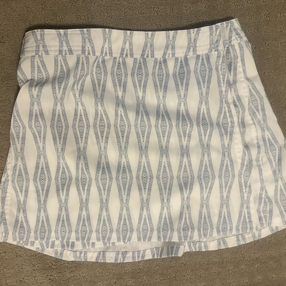 Rip skirt size small